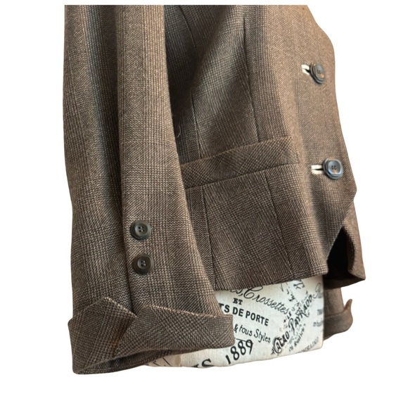 Zenobia Check Wool Blazer. Gray, Black. Size 8 - Picture 10 of 12